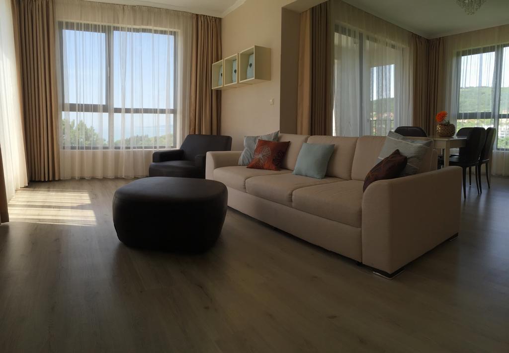 White Rock Castle Suite Hotel & Spa Μπαλτσίκ Εξωτερικό φωτογραφία